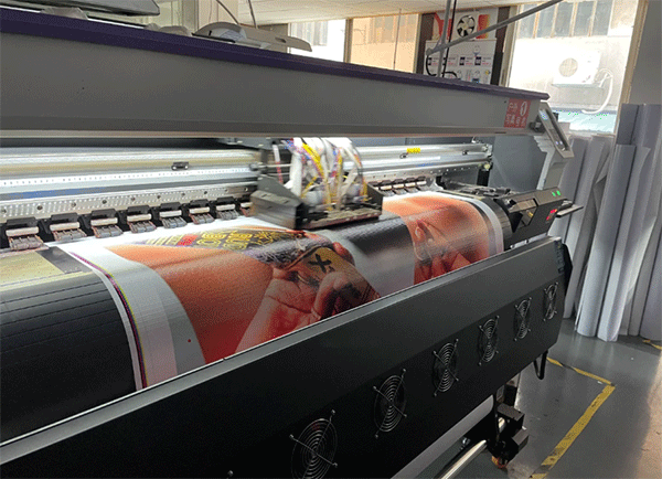 UV噴繪機的工作原理是怎樣的？有哪些？