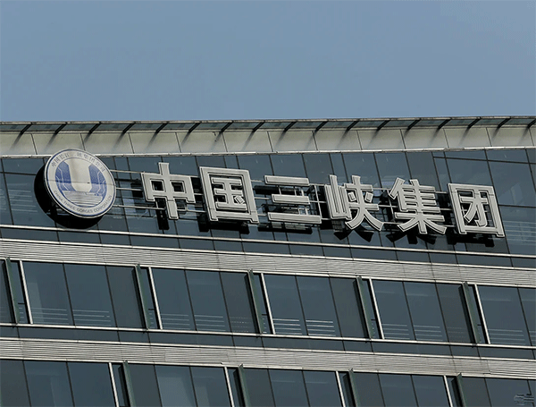 樓頂大型發光字制作安裝報價方案，可私咨詢哦